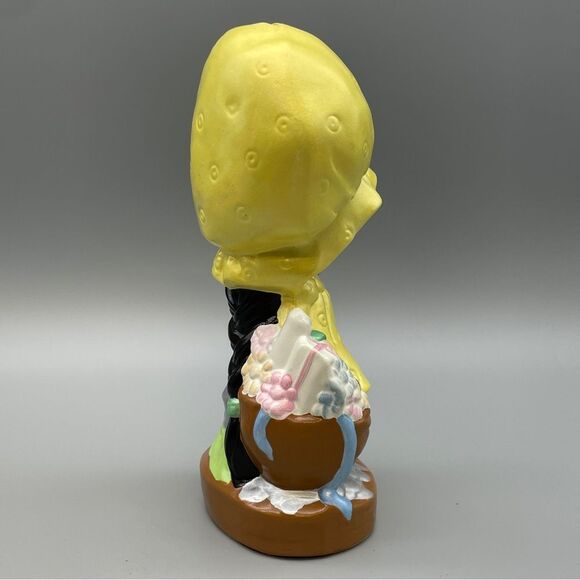 Vintage Bank Ceramic Yellow Bonnet Girl With Flowers  Figurine 1970s Kitsch - Picture 6 of 10